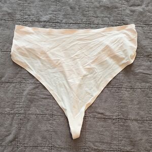 🍑Lululemon Wundermost Thong🍑